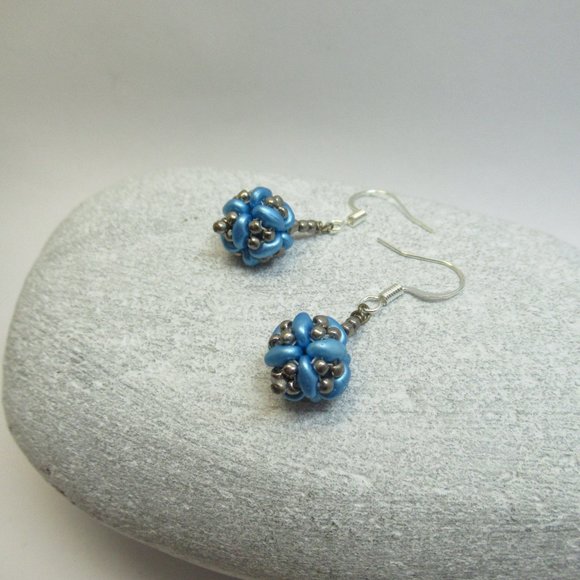 Beaded bead earrings - Picture 4 of 9